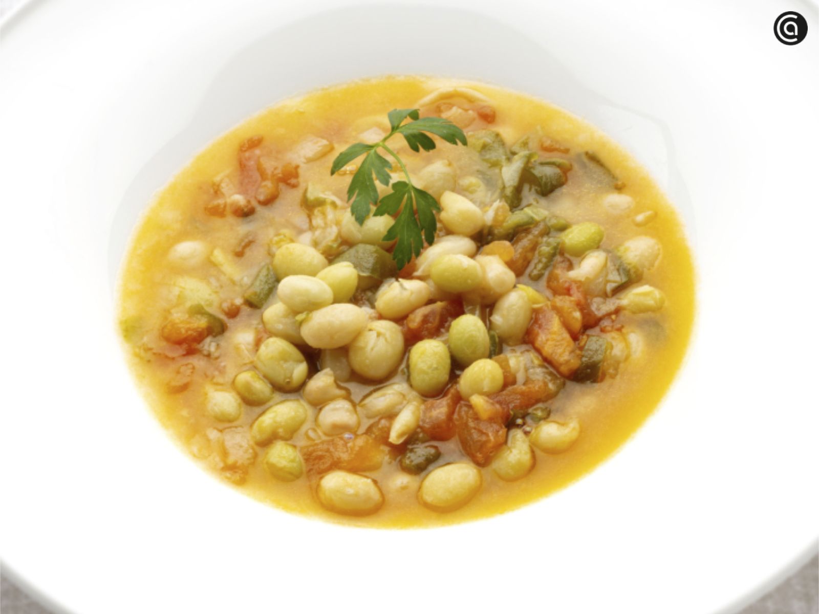 Las pochas a la navarra se preparan solamente con verduras