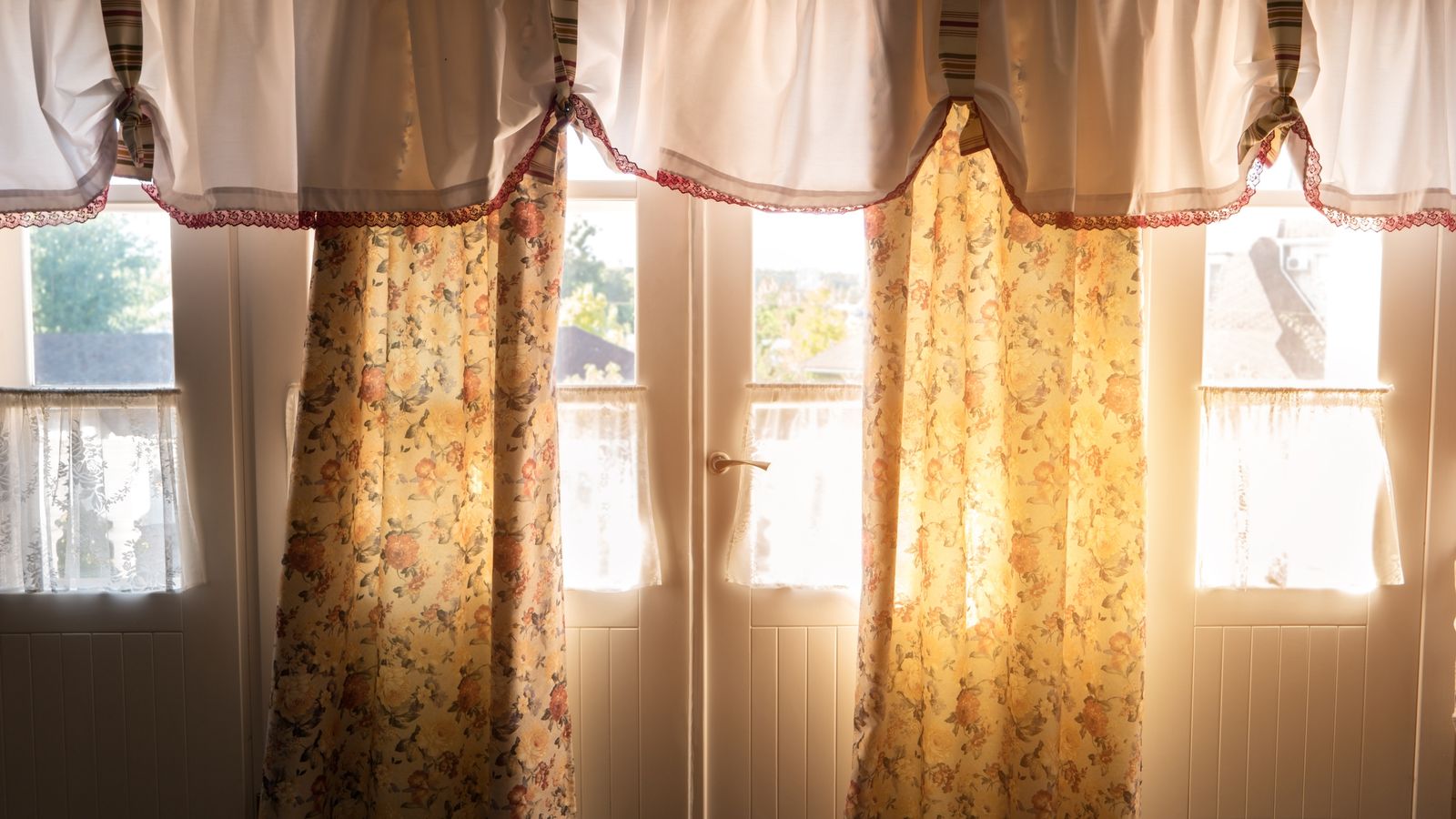 Para lograr un estilo shabby chic, los volantes y el encaje son indispensables