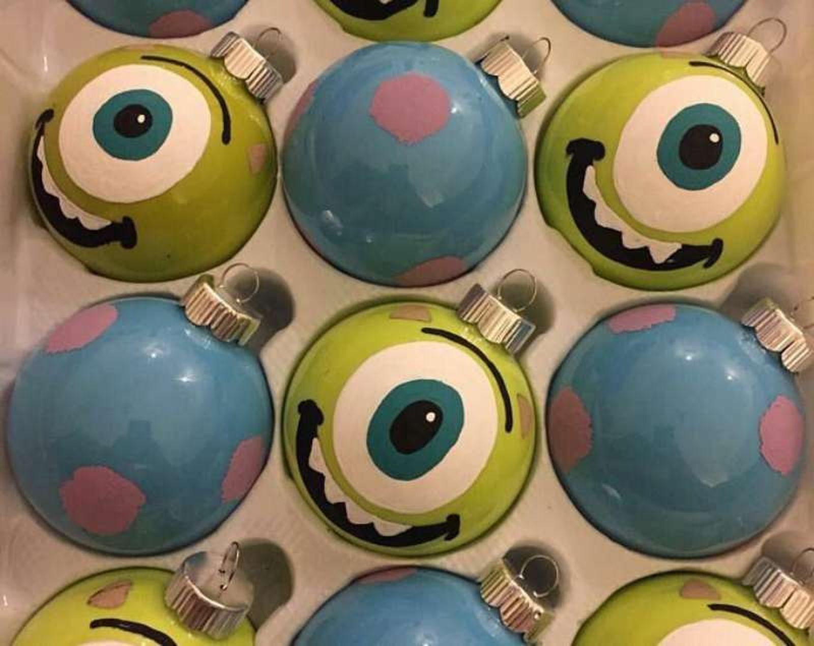 Bolas de Navidad de Monstruos S.A.