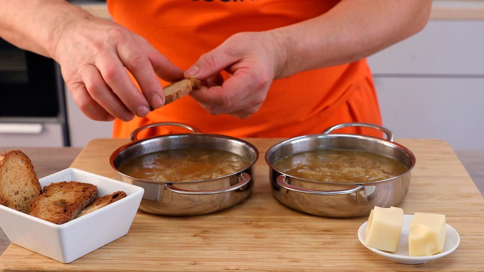 Receta tradicional de sopa de cebolla paso 5 Receta tradicional de sopa de cebolla paso 5