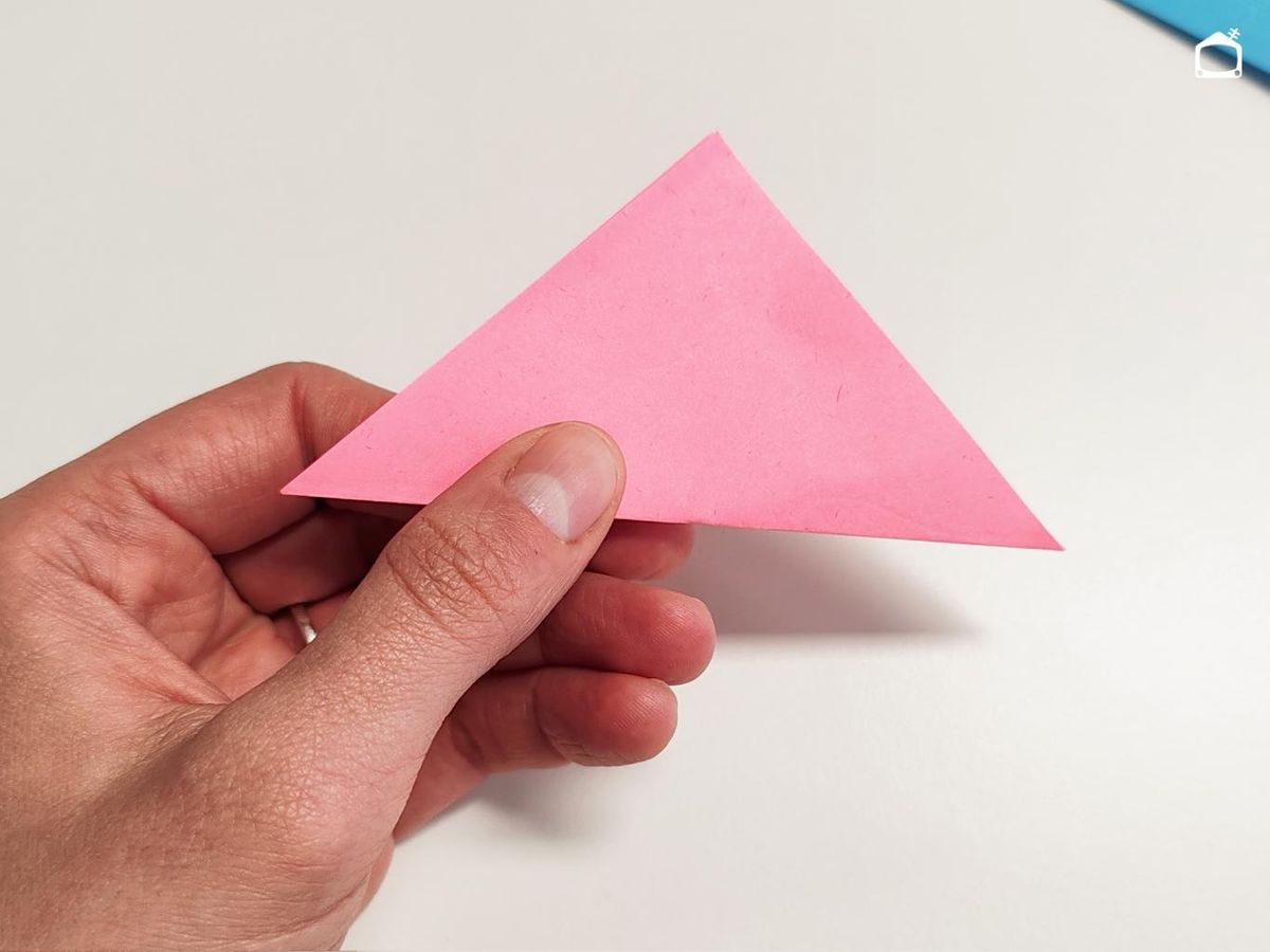 Cómo hace un corazón de papel, paso 2.