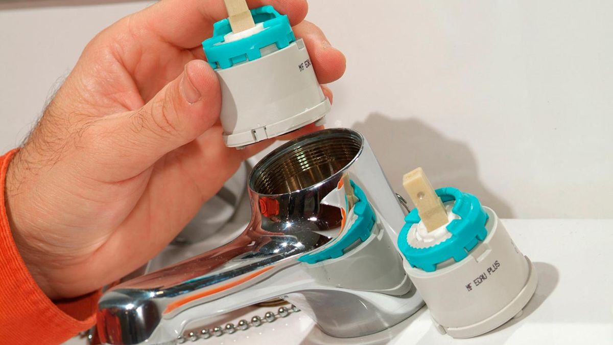 Cambiar el cartucho cerámico monomando de un grifo paso 4