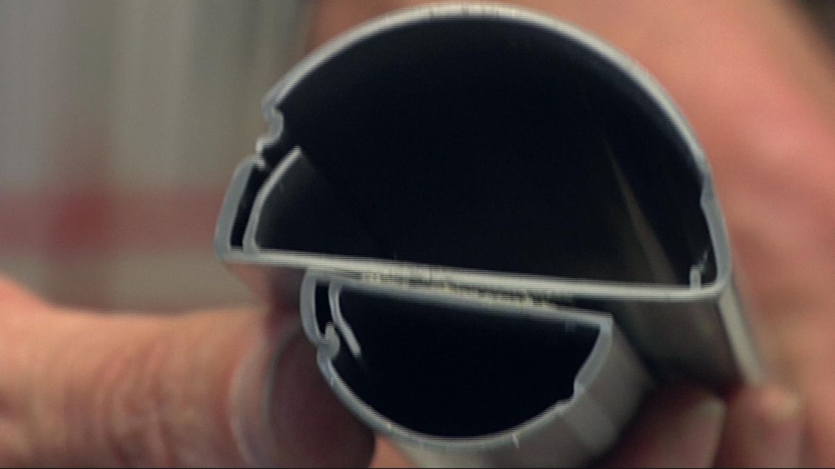 Canaleta para cables de televisión paso 1