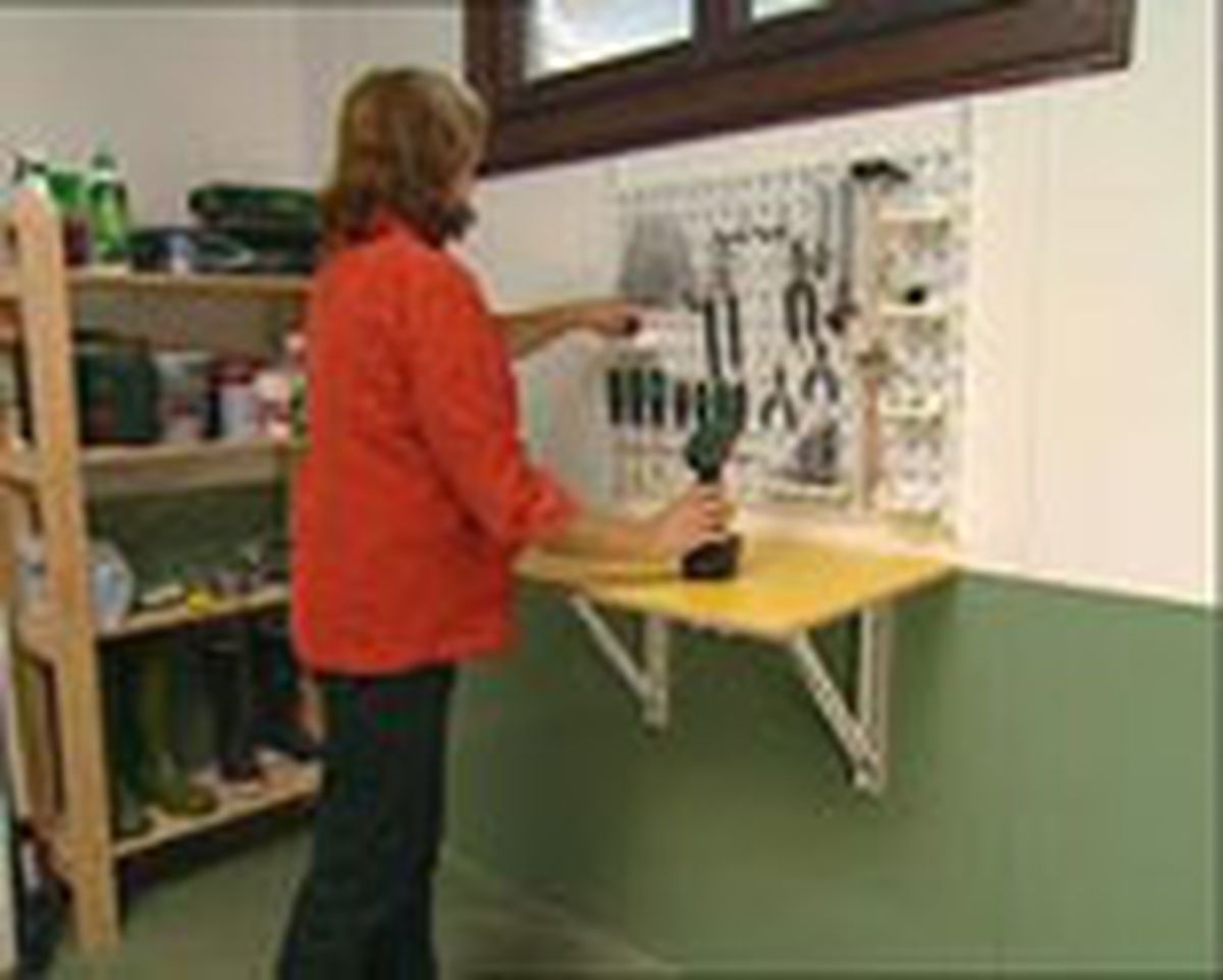 brico 0467 2 Instalacion mesa auxiliar abatible paso 7