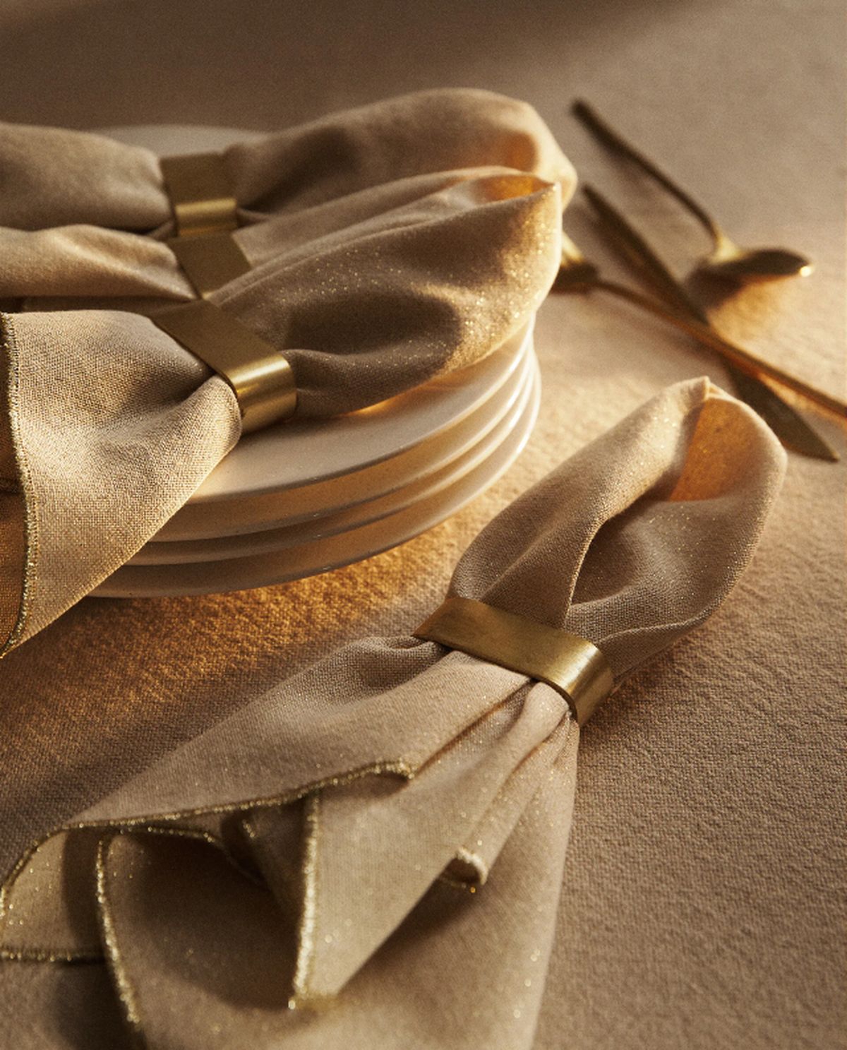 servilletero dorado zara home 1