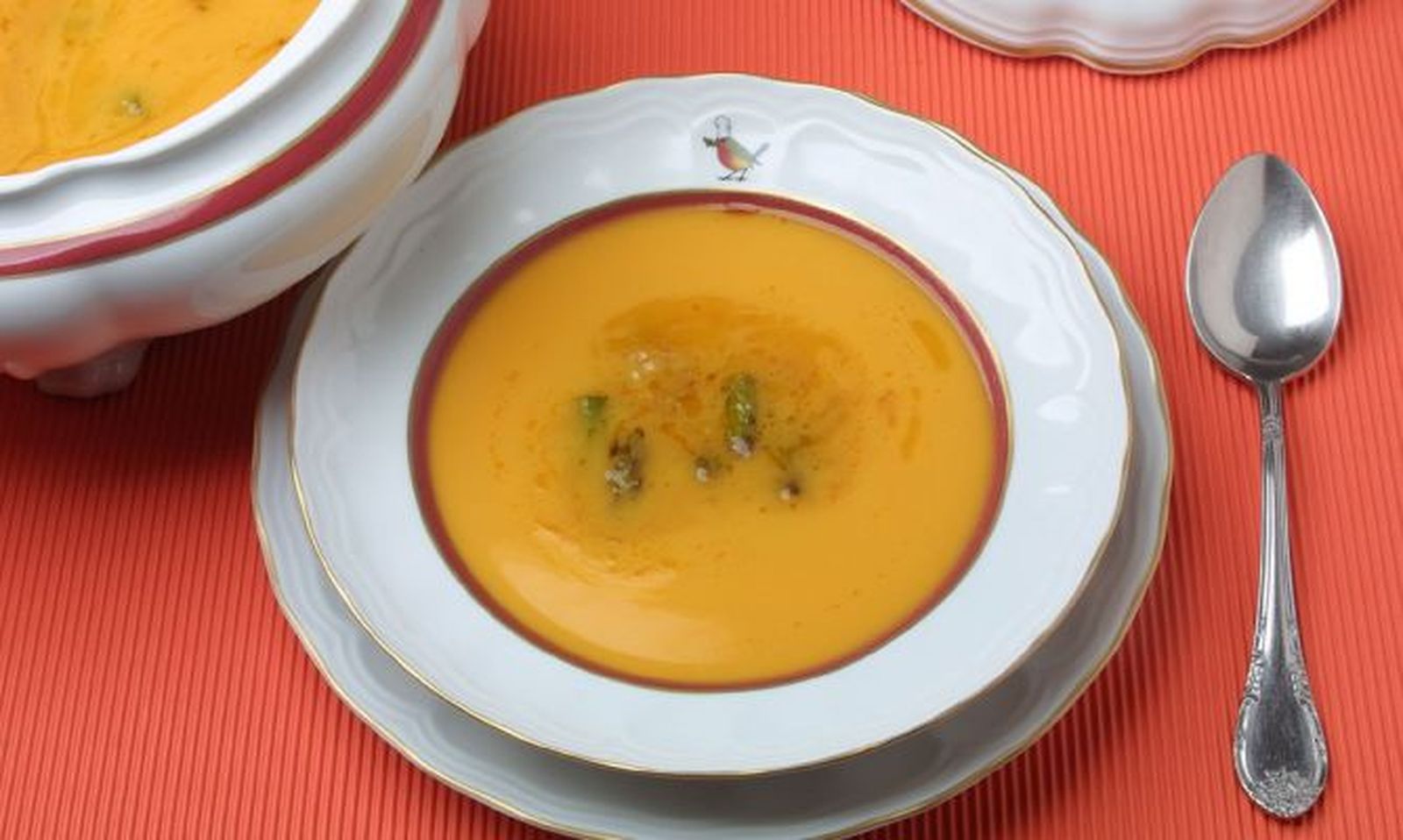 1 crema de calabaza con gambas y esparragos xl 668x400x80xX 1 crema de calabaza con gambas y esparragos xl 668x400x80xX