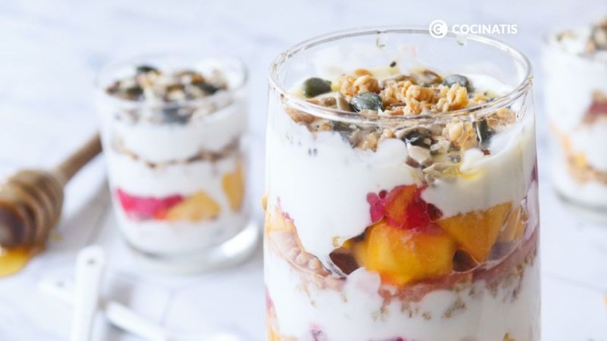 Vaso de parfait de yogur