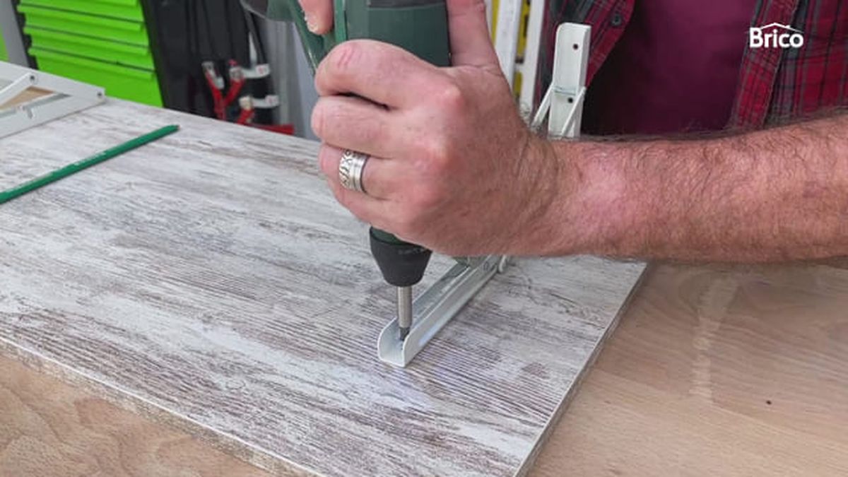 Bricomania 010 hacer una mesa plegable para balcón paso6