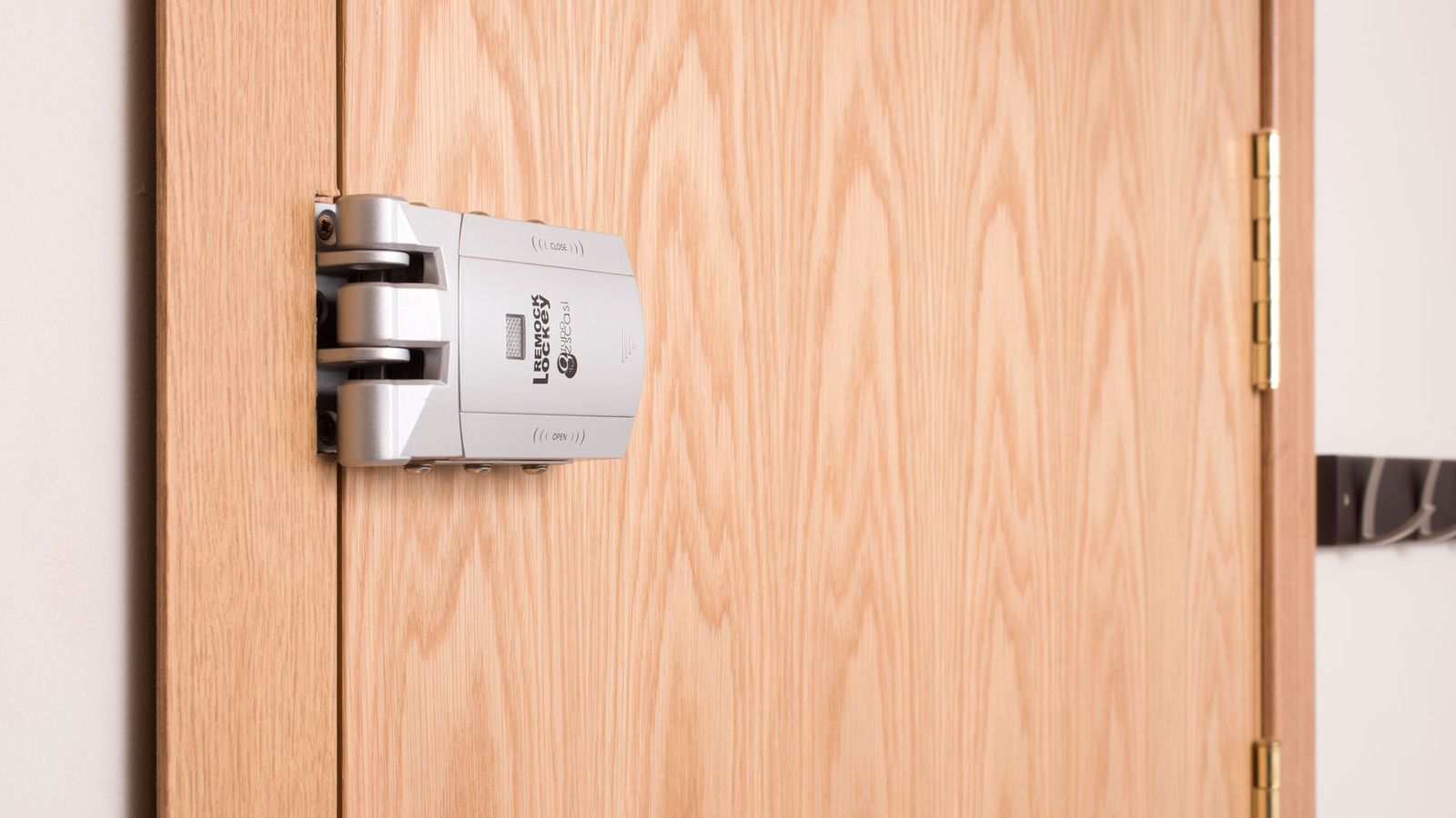 Cerradura invisible para la puerta