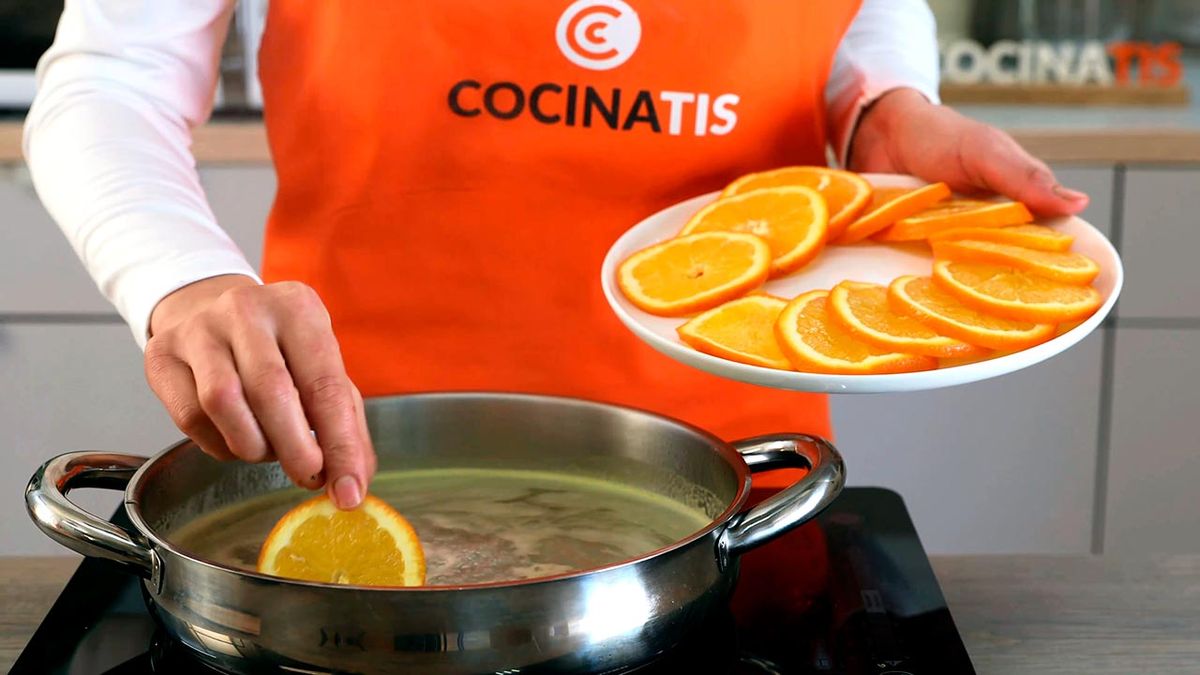 Receta de naranjas confitadas con chocolate   paso 3