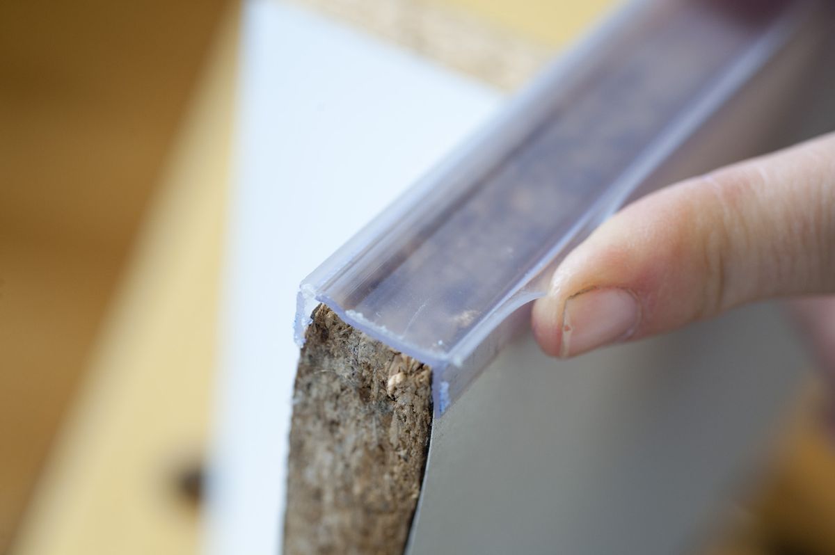 Bricomania 683 Cambiar burlete de zocalo p4