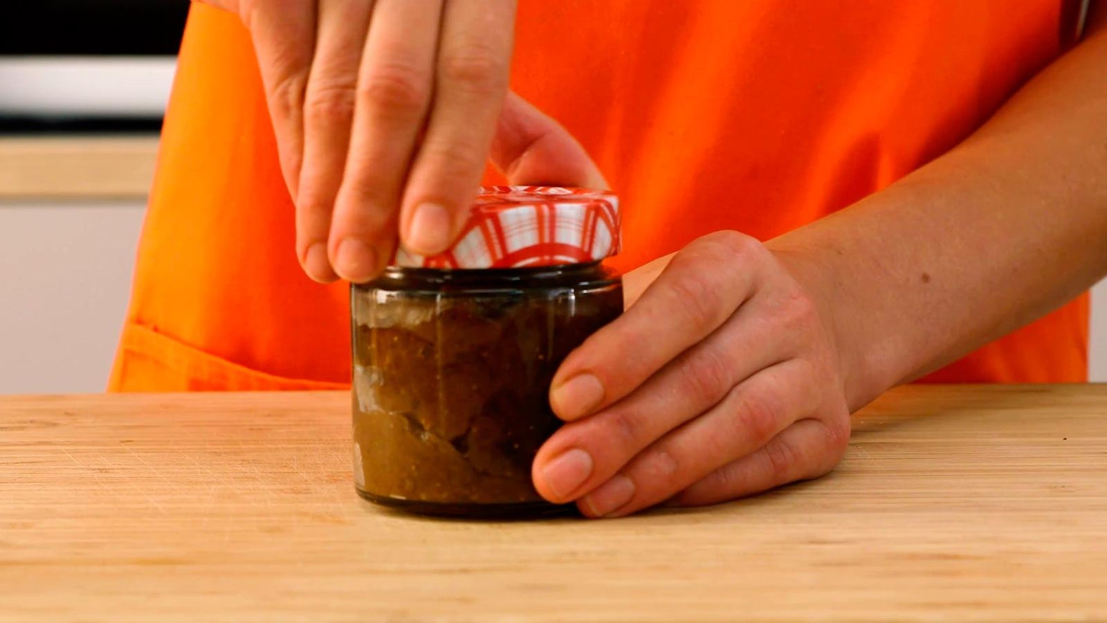 Guarda la mermelada en un tarro hermético Receta de mermelada de higos verdes paso 5