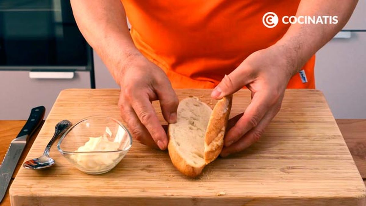 Receta de bocadillo de calamares con mayonesa  paso 5