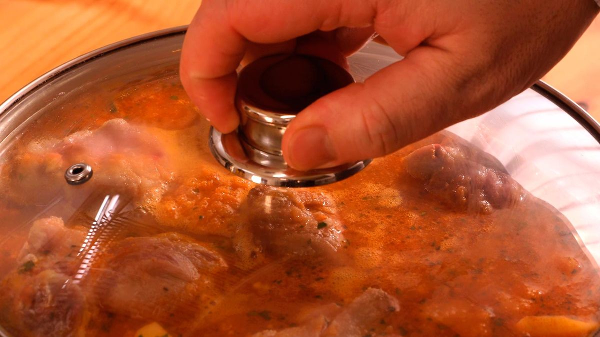 Receta de caldereta de cordero con patatas   paso 6