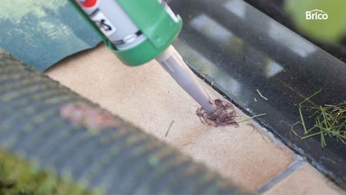 Bricomania 693 poner cesped artificial terraza paso13