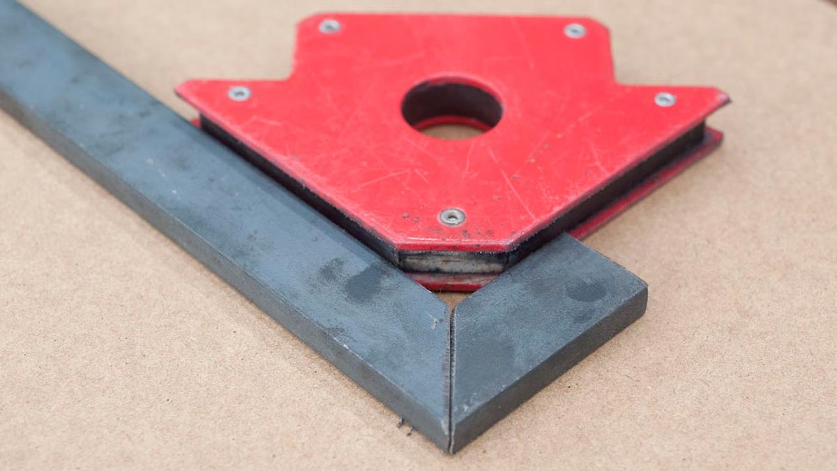 Bricomania 692 Crear verja para ventana p3