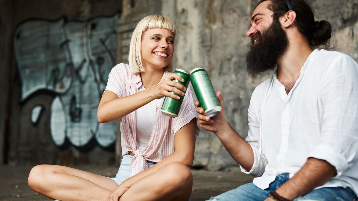 Las botellas o vasos reutilizables son una buena opción