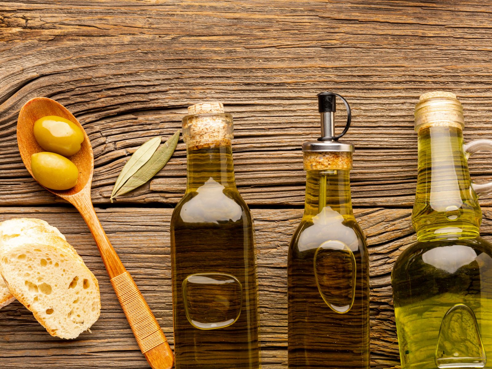 Variedades y presentaciones de aceite de oliva: sabor, tradición y versatilidad en la cocina.