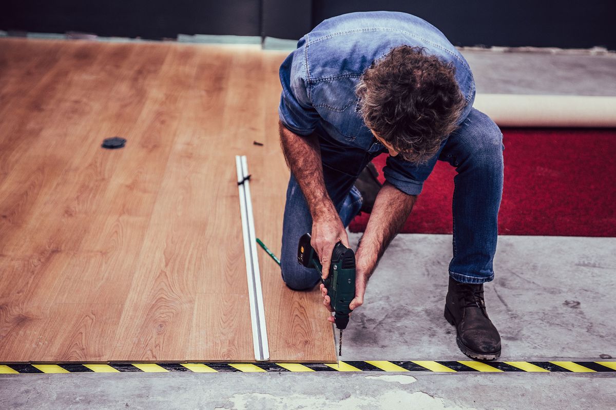 Cómo colocar una moqueta paso 1