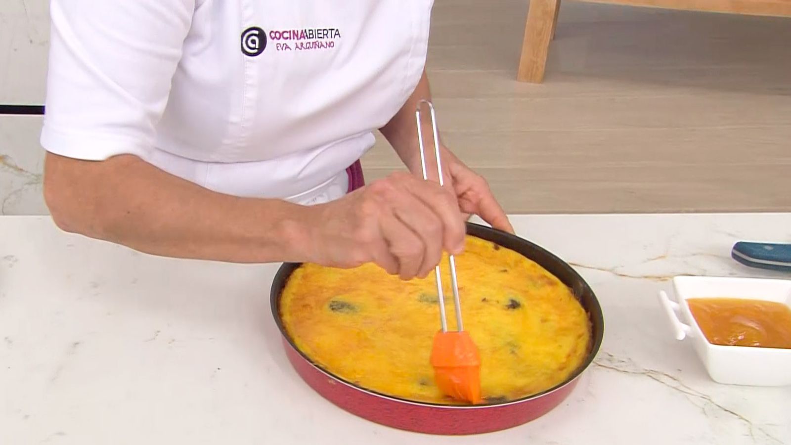 KARL66310320 receta de tarta de ciruelas pasas paso6 KARL66310320 receta de tarta de ciruelas pasas paso6