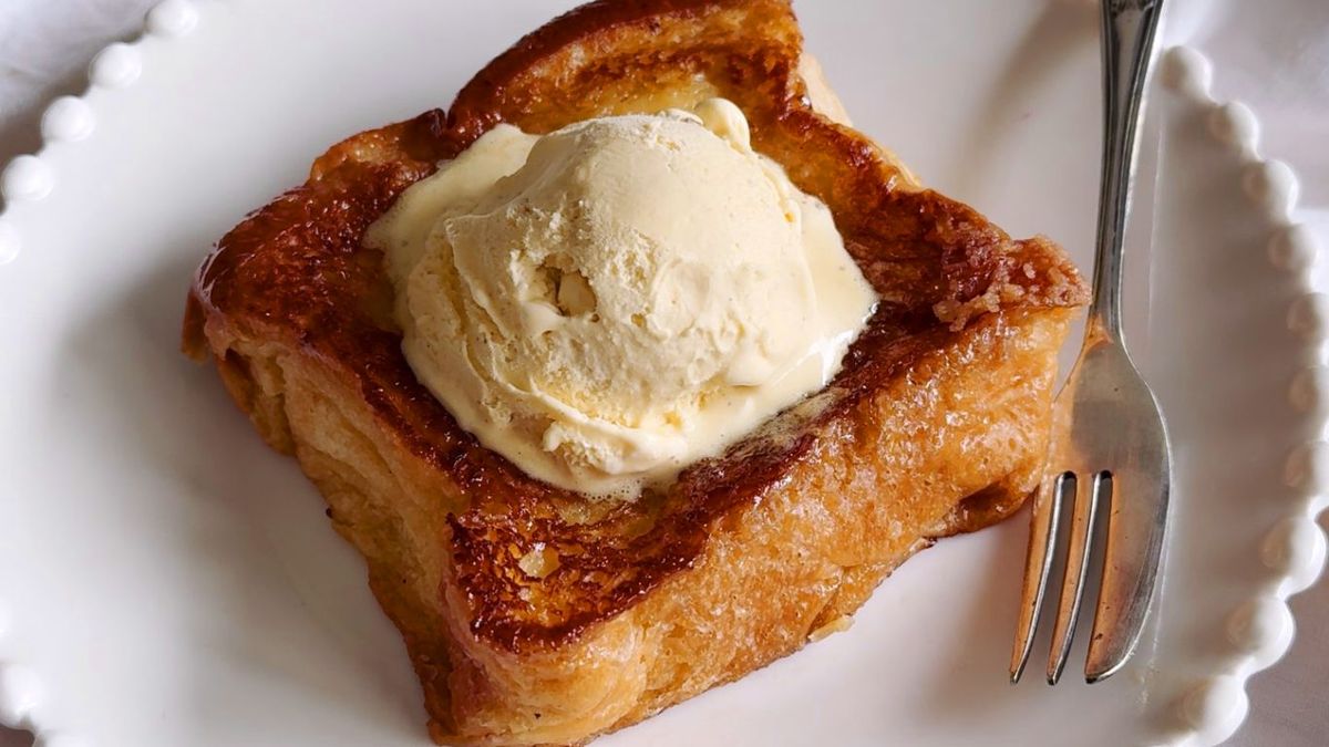 Torrijas con pan brioche caramelizadas
