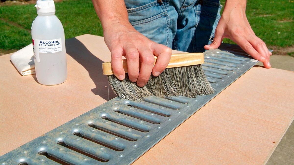 Pintar rejilla de desagüe paso 2