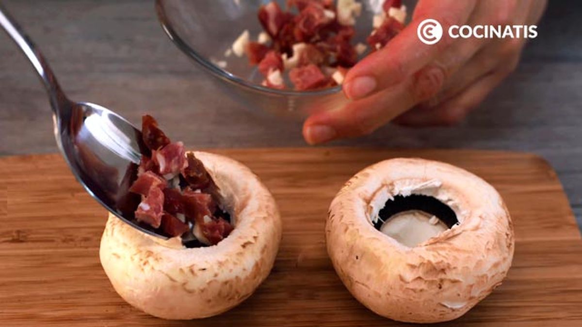 Receta de champiñones rellenos al horno  paso 4