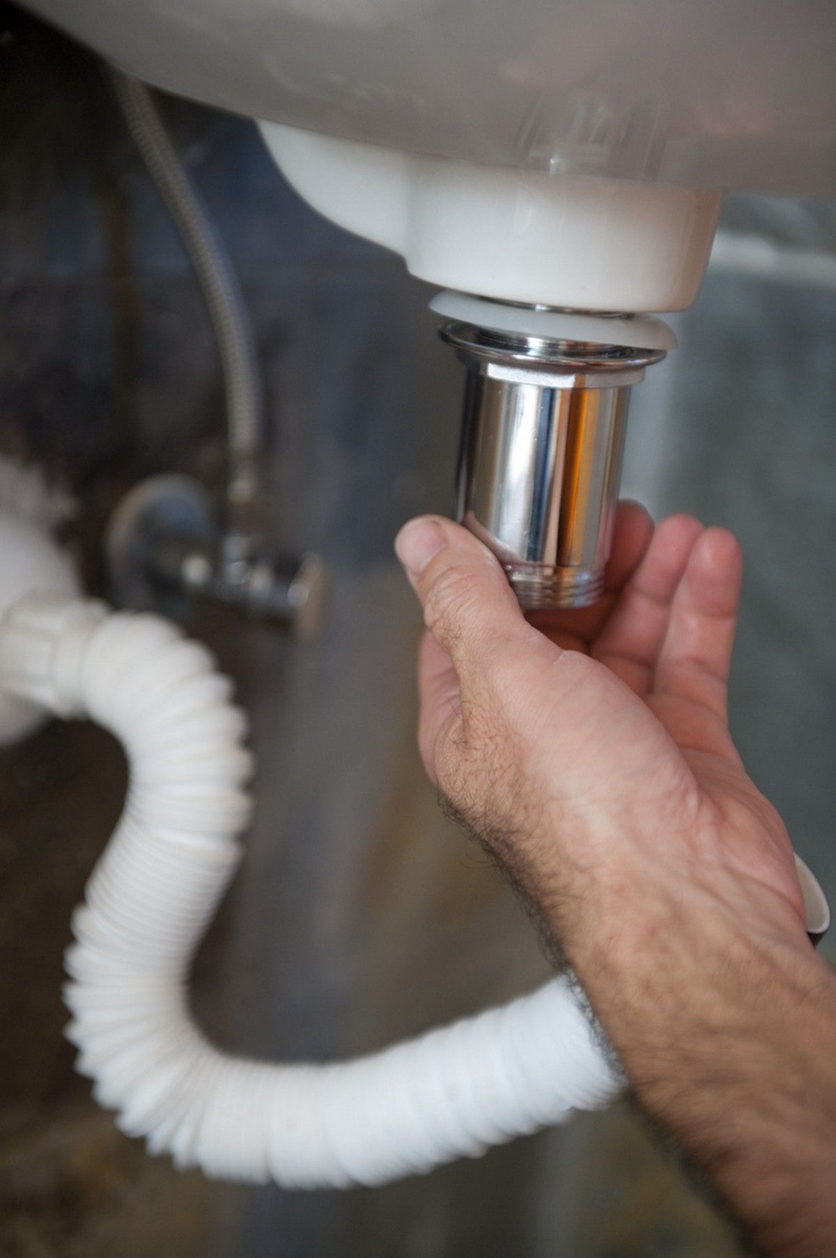 brico 0587 2 sustituir desague lavabo paso 4