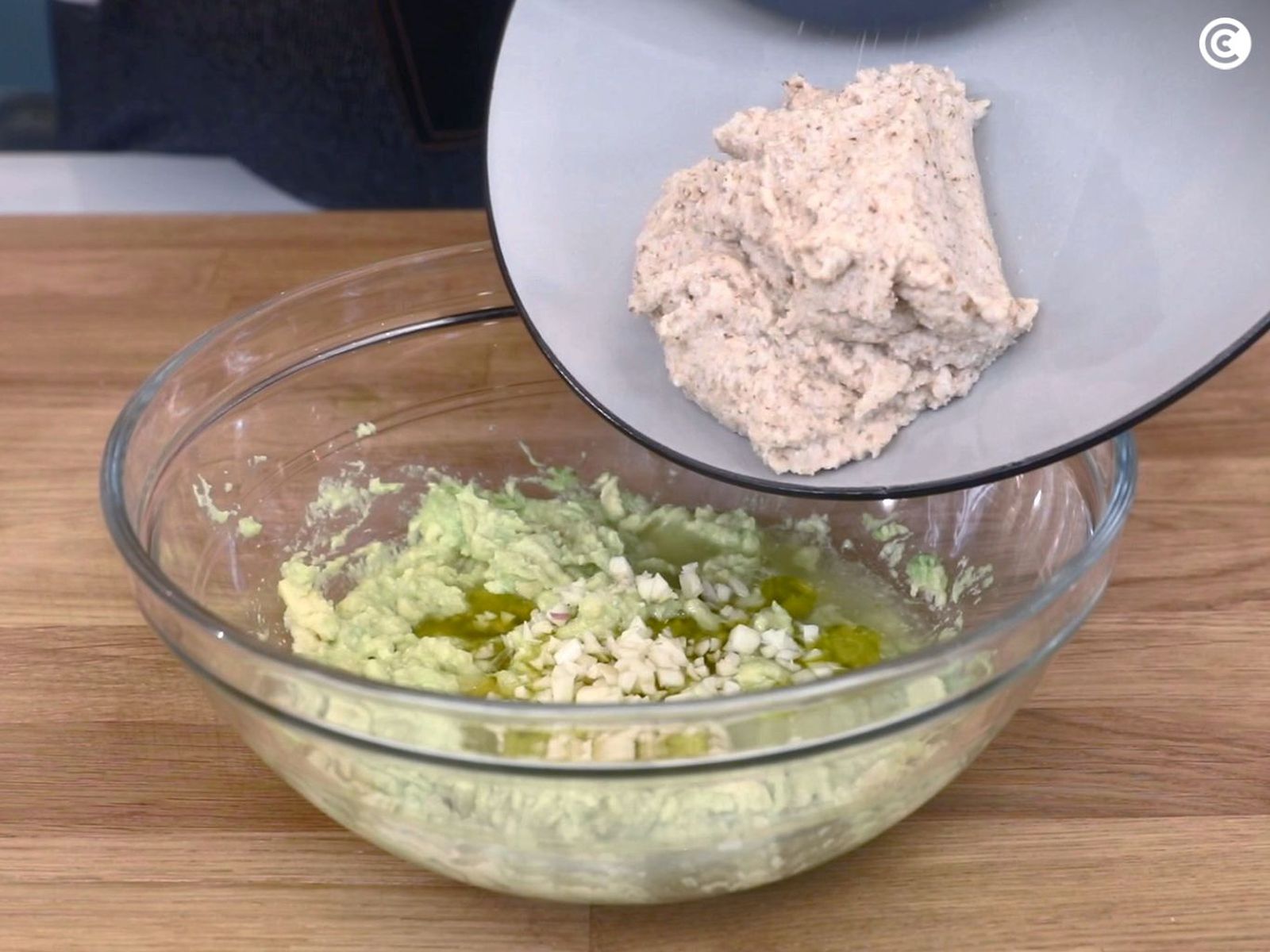 Almendra y avena para hacer el paté de aguacate