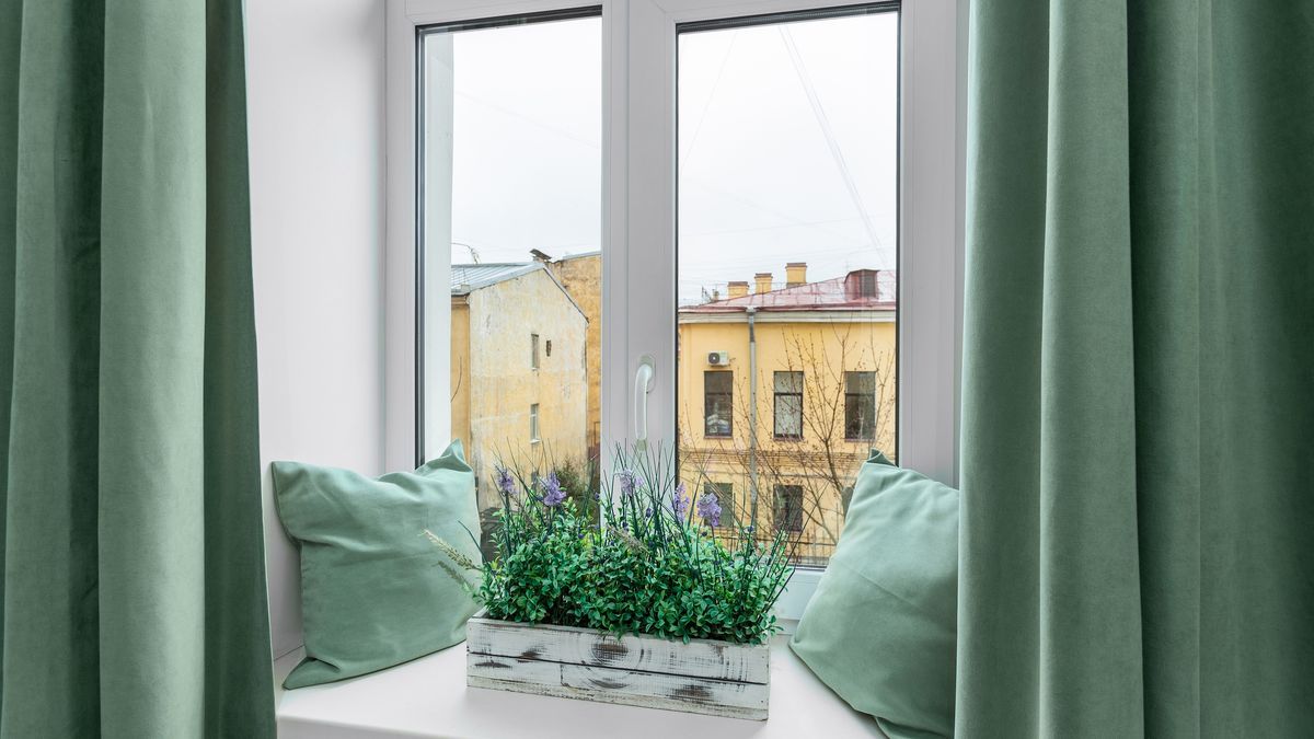 Los tejidos sintéticos o con rellenos artificiales retienen calor y humedad