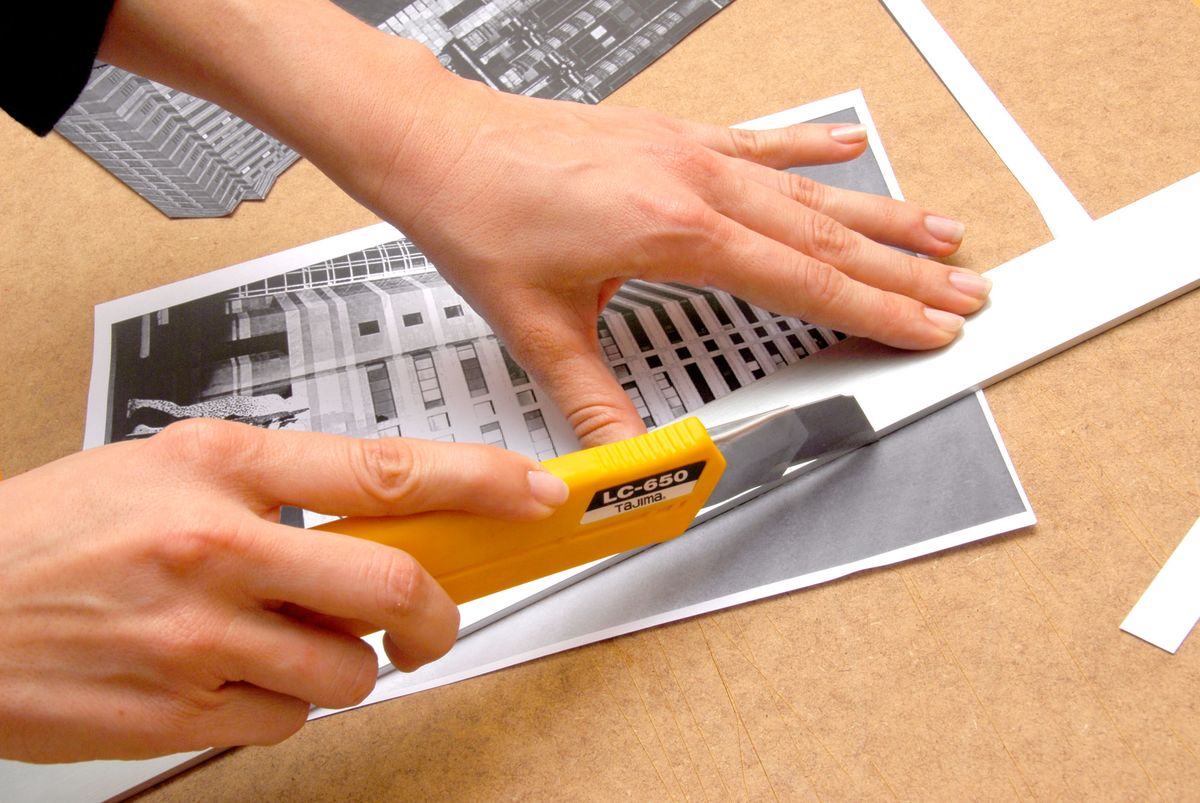 Mesa de centro decorada con la técnica collage paso 5