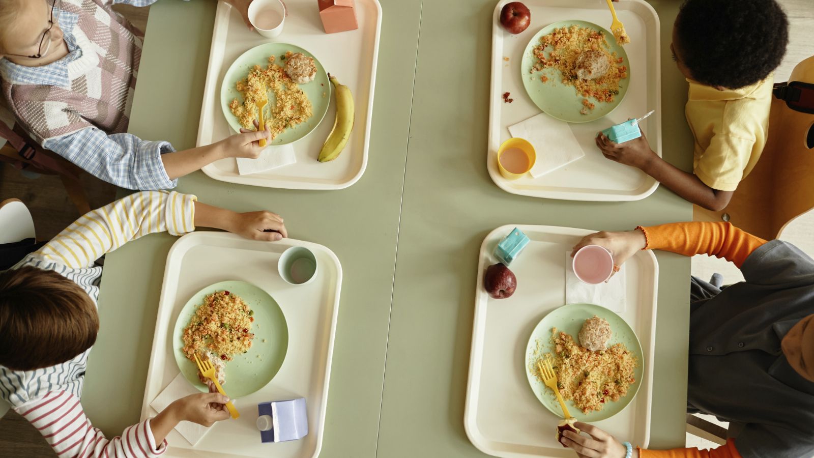 El decreto de Comedores Escolares Saludables y Sostenibles entró en vigor en abril de 2026