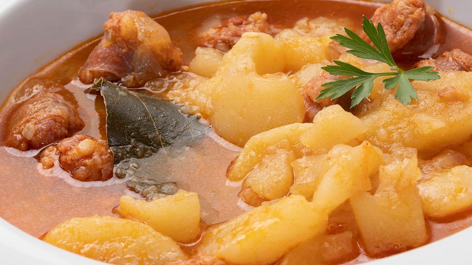 Patatas a la riojana, el guiso tradicional perfecto para el invierno