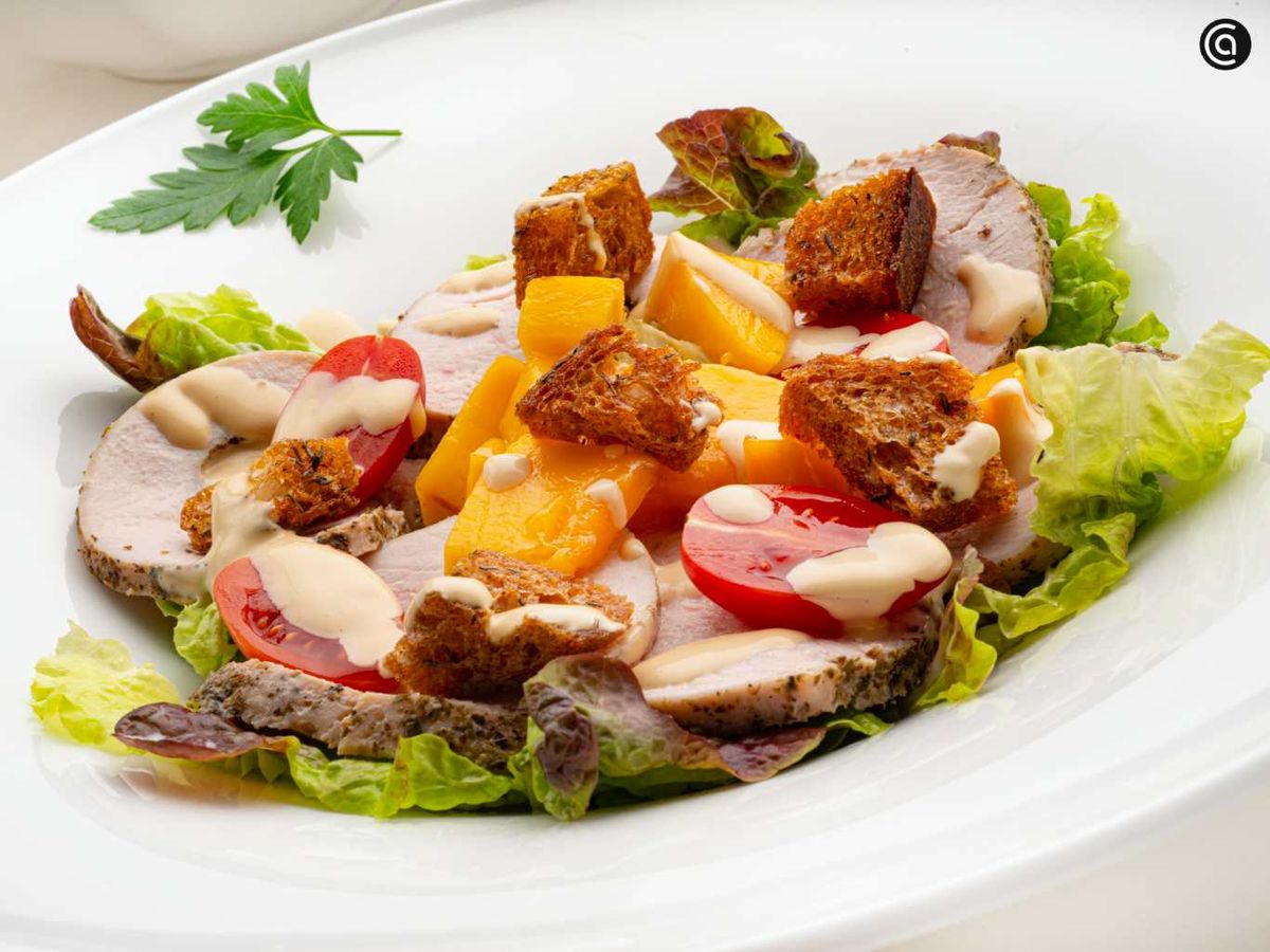 Una receta fresca con tomates cherry y aliño de mahonesa y soja