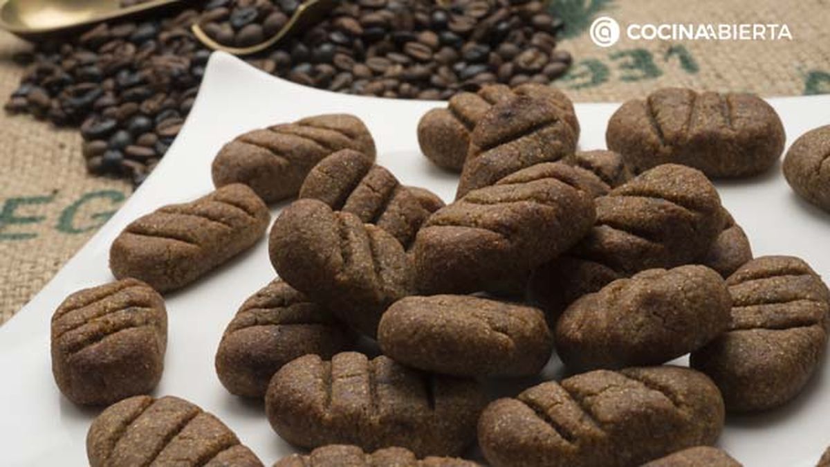 Los panellets de café son una opción diferente para disfrutar de este postre tan popular