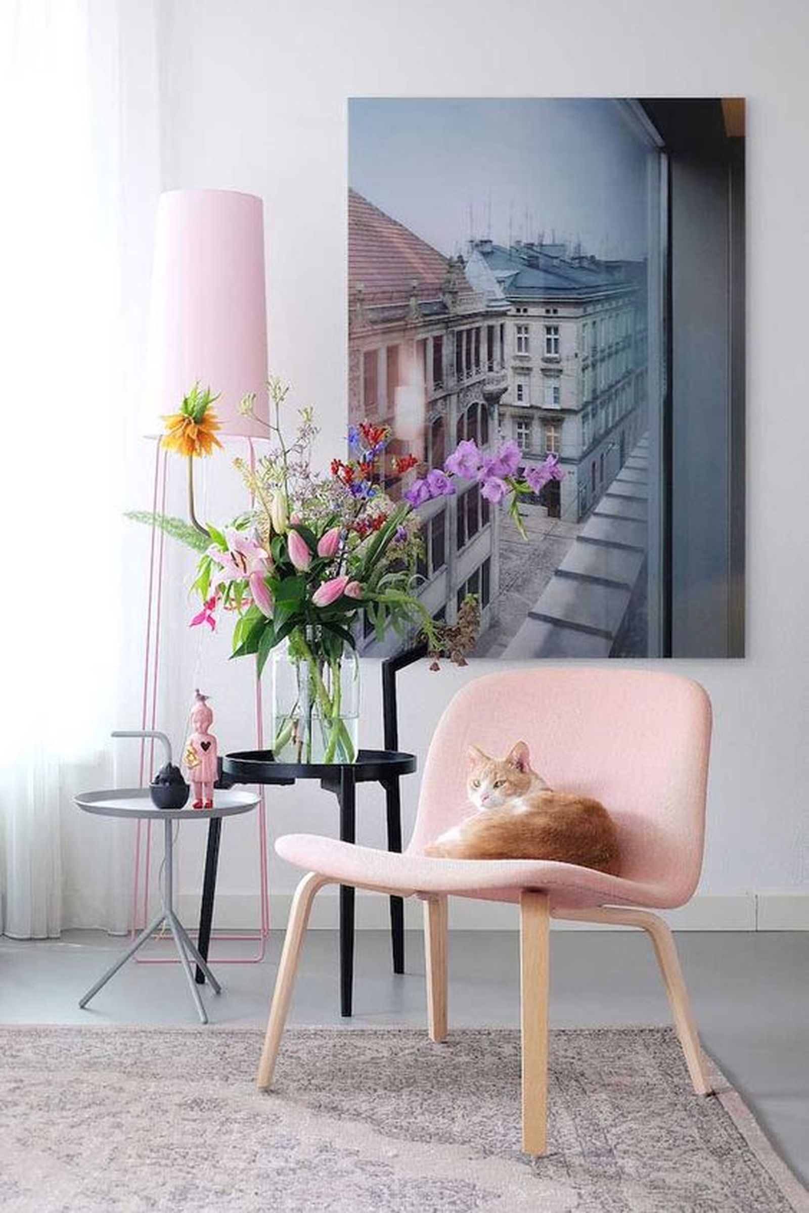 salones grises blancos adornos rosas pinterest revista interiores