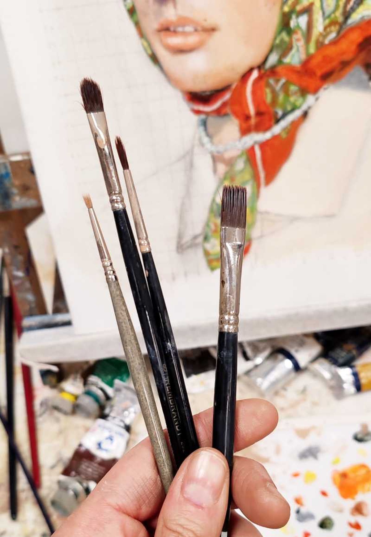 Pinceles de pelo suave para detalles.