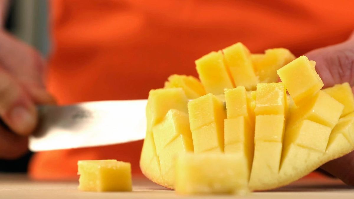 Receta de ensalada de quinoa con pollo y mango   paso 1