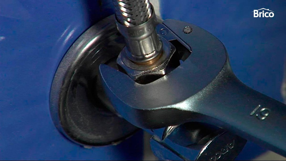 Renovar la fijación del inodoro p2