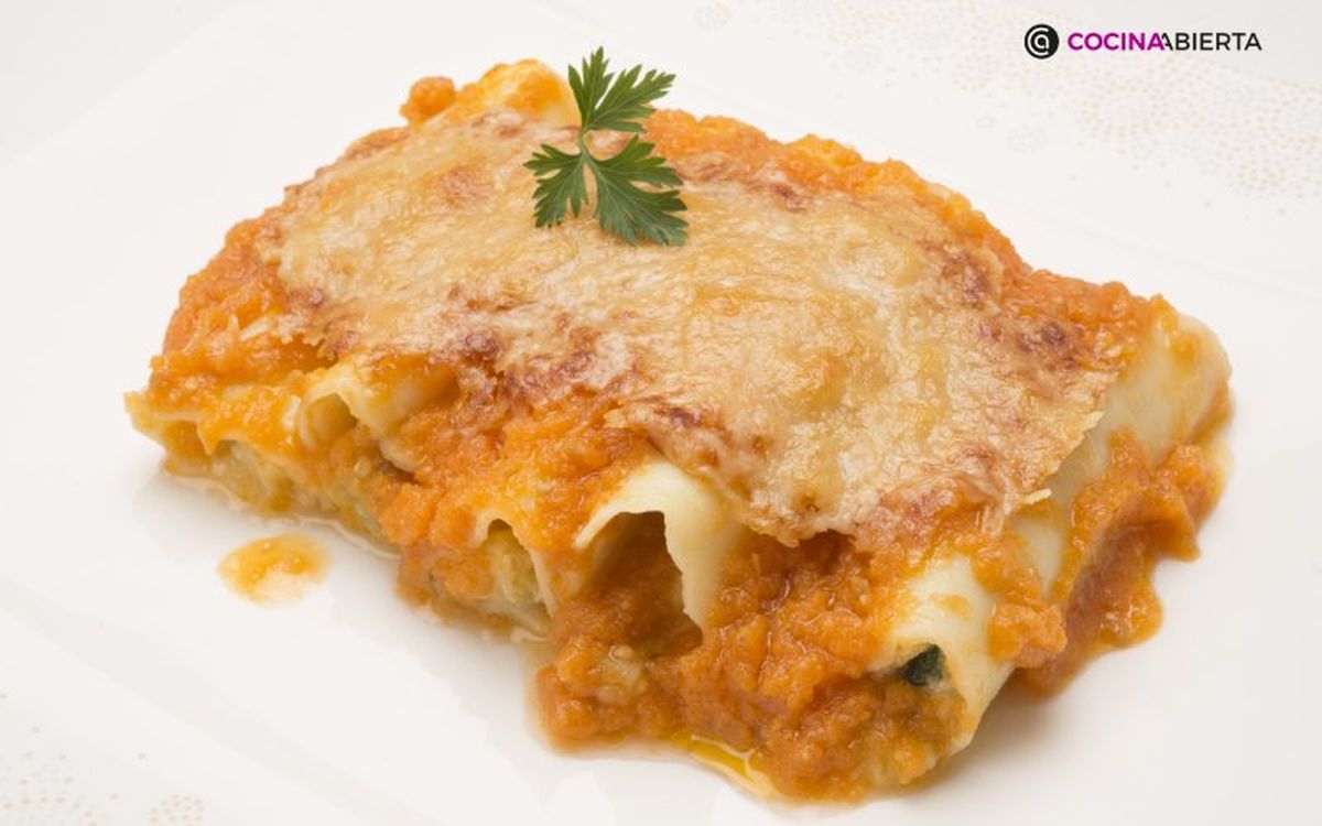 Estos canelones rellenos de calabaza son una forma diferente de comer verdura