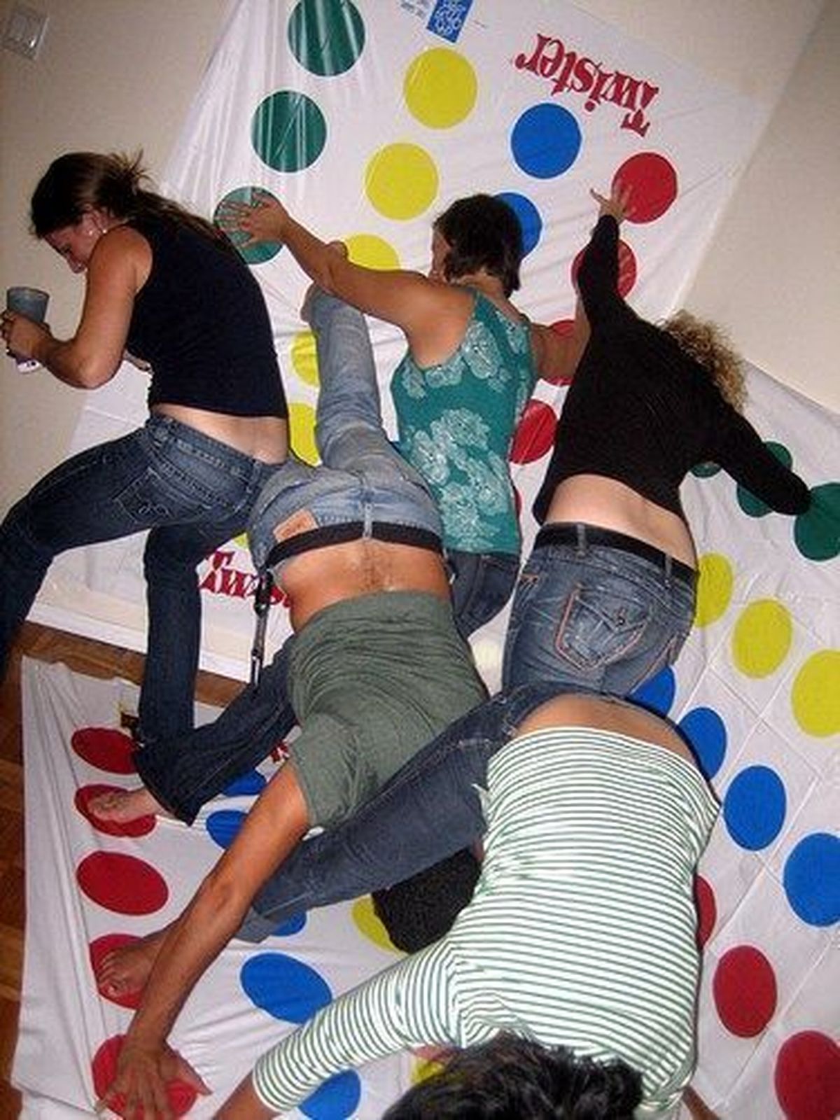 jugar twister cumpleanos pinterest fer ruiz duran