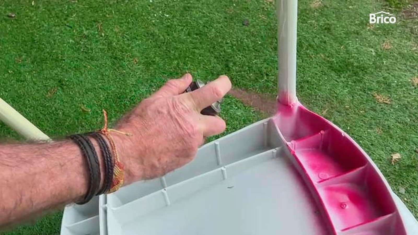 Como pintar sillas de plastico paso 9 Como pintar sillas de plastico paso 9