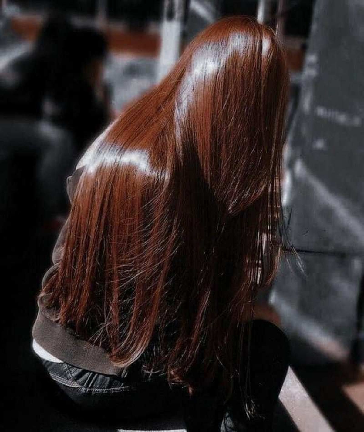 El color marrón chocolate, tiene un mantenimiento  más sencillo que otros colores