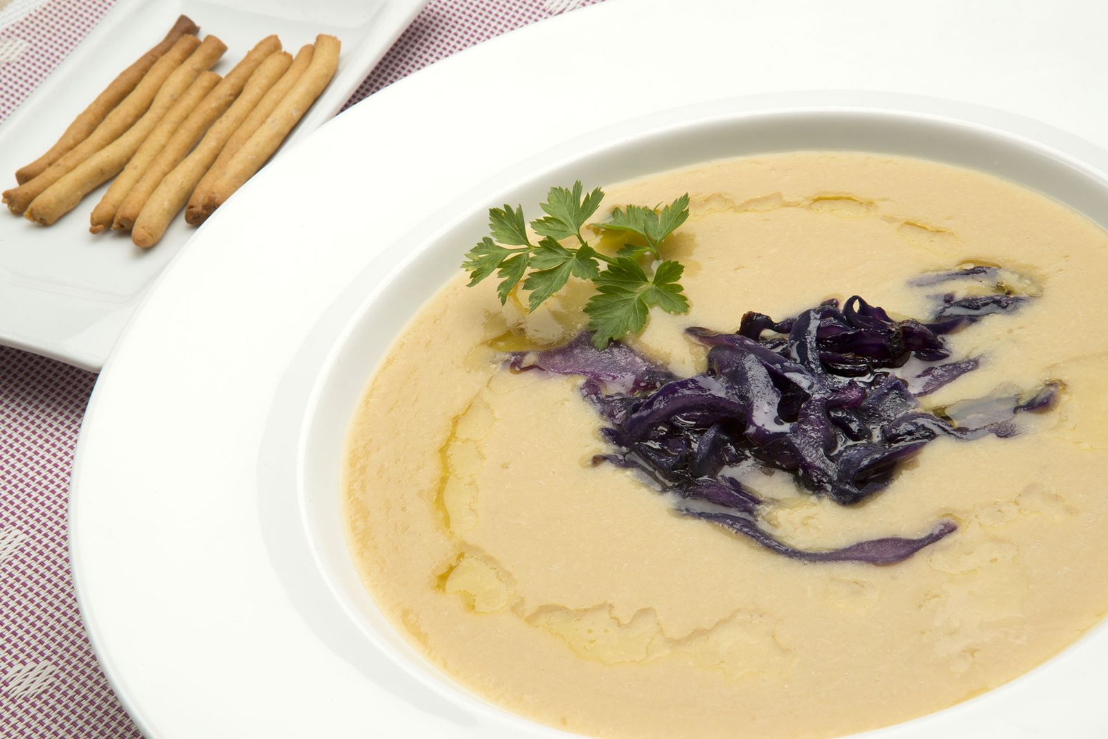 5754 1 Crema de garbanzos con flautas y lombarda (1138) xl