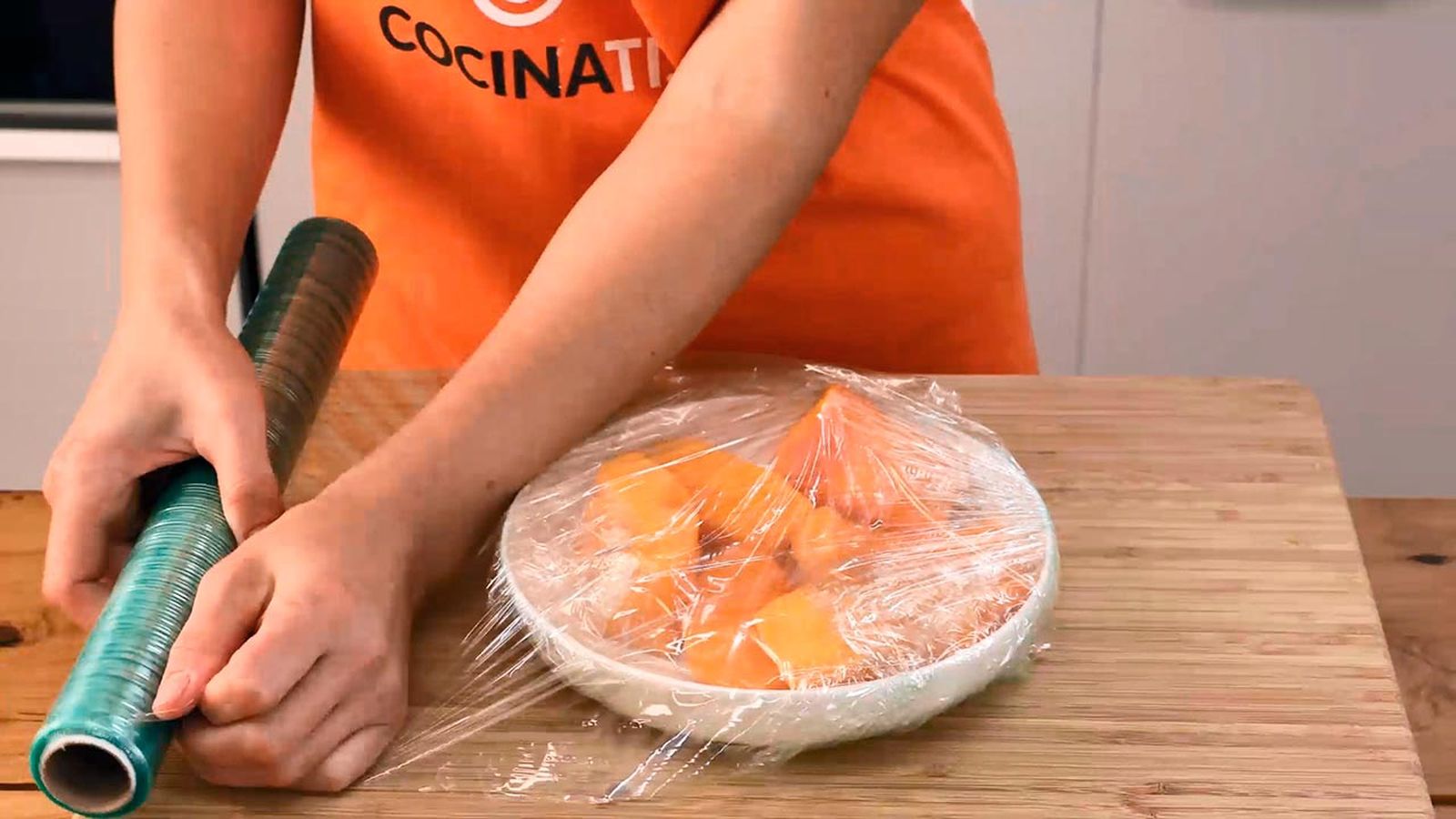 Técnica cómo asar calabaza en el microondas paso 1 Técnica cómo asar calabaza en el microondas paso 1