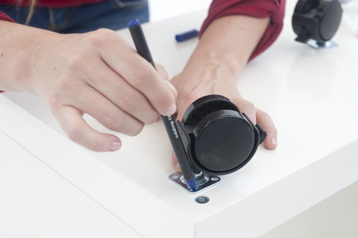 Bricomania 693 Estanteria con ruedas p3