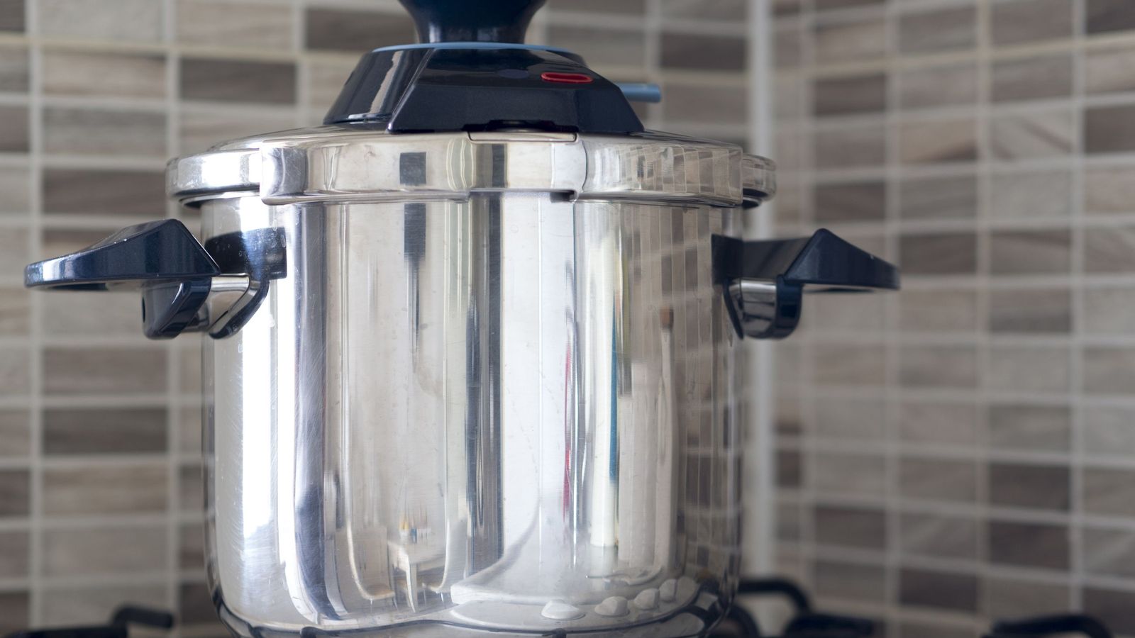 Es bastante común que los alimentos se peguen a las paredes de la olla