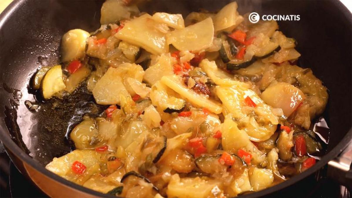 Rehoga las patatas y la verdura