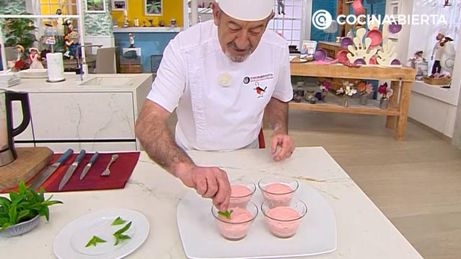 helado casero de fresas y platano con yogur receta karlos arguinano karl67430321 paso4 helado casero de fresas y platano con yogur receta karlos arguinano karl67430321 paso4
