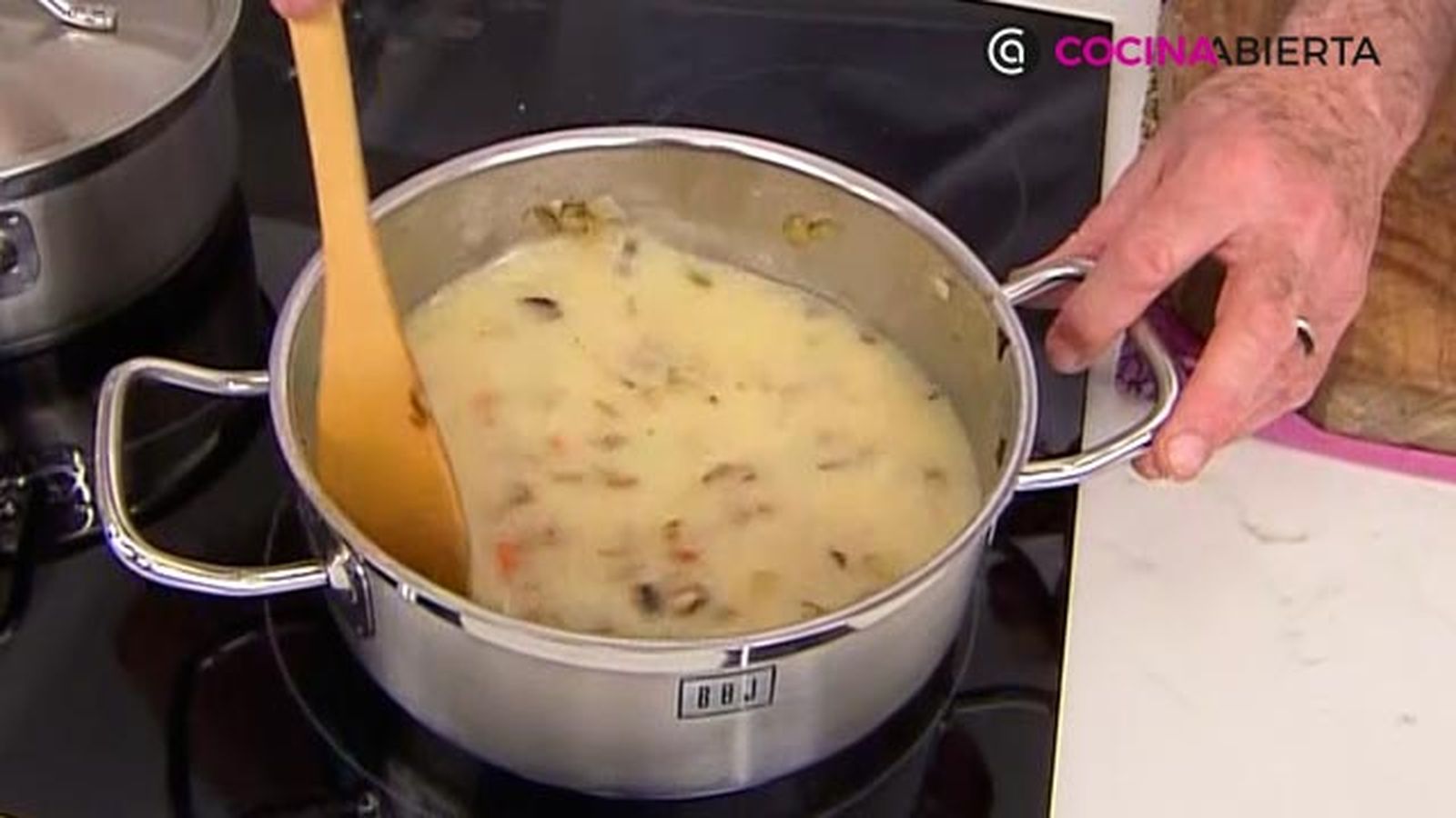 falda de ternera con habitas salteadas receta karlos arguinano karl67550321 paso2 falda de ternera con habitas salteadas receta karlos arguinano karl67550321 paso2